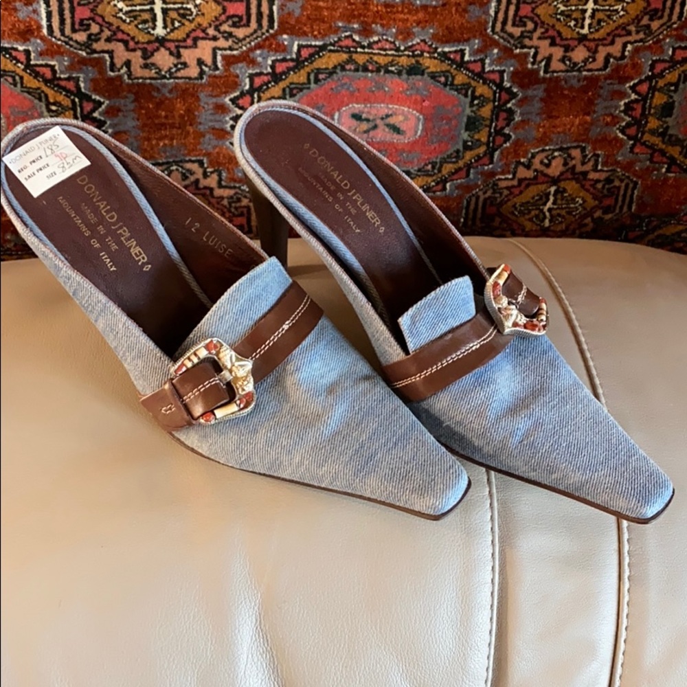 Donald Pliner mules blue